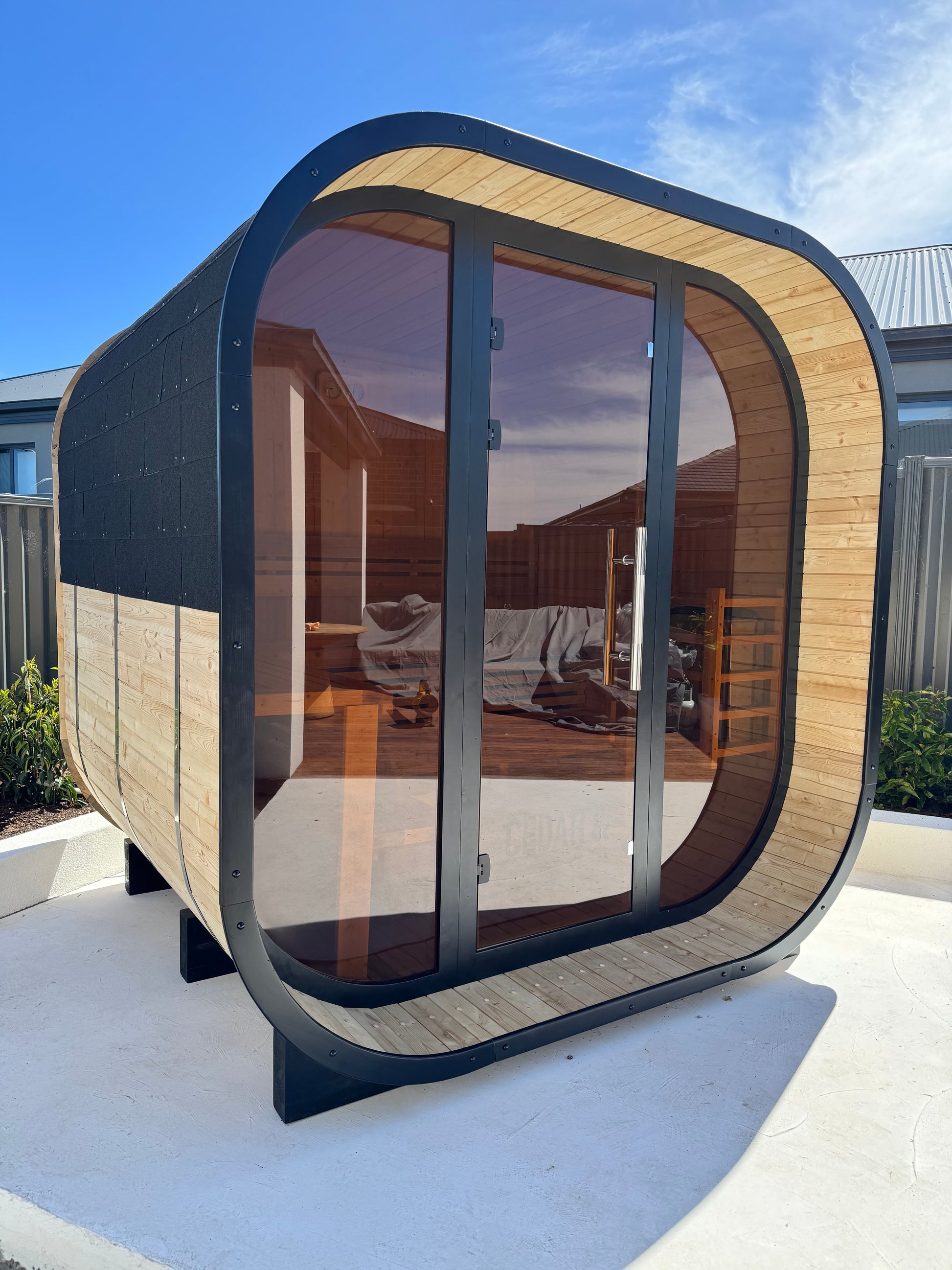 Vintara | 6-8 Person Traditional Cube Sauna