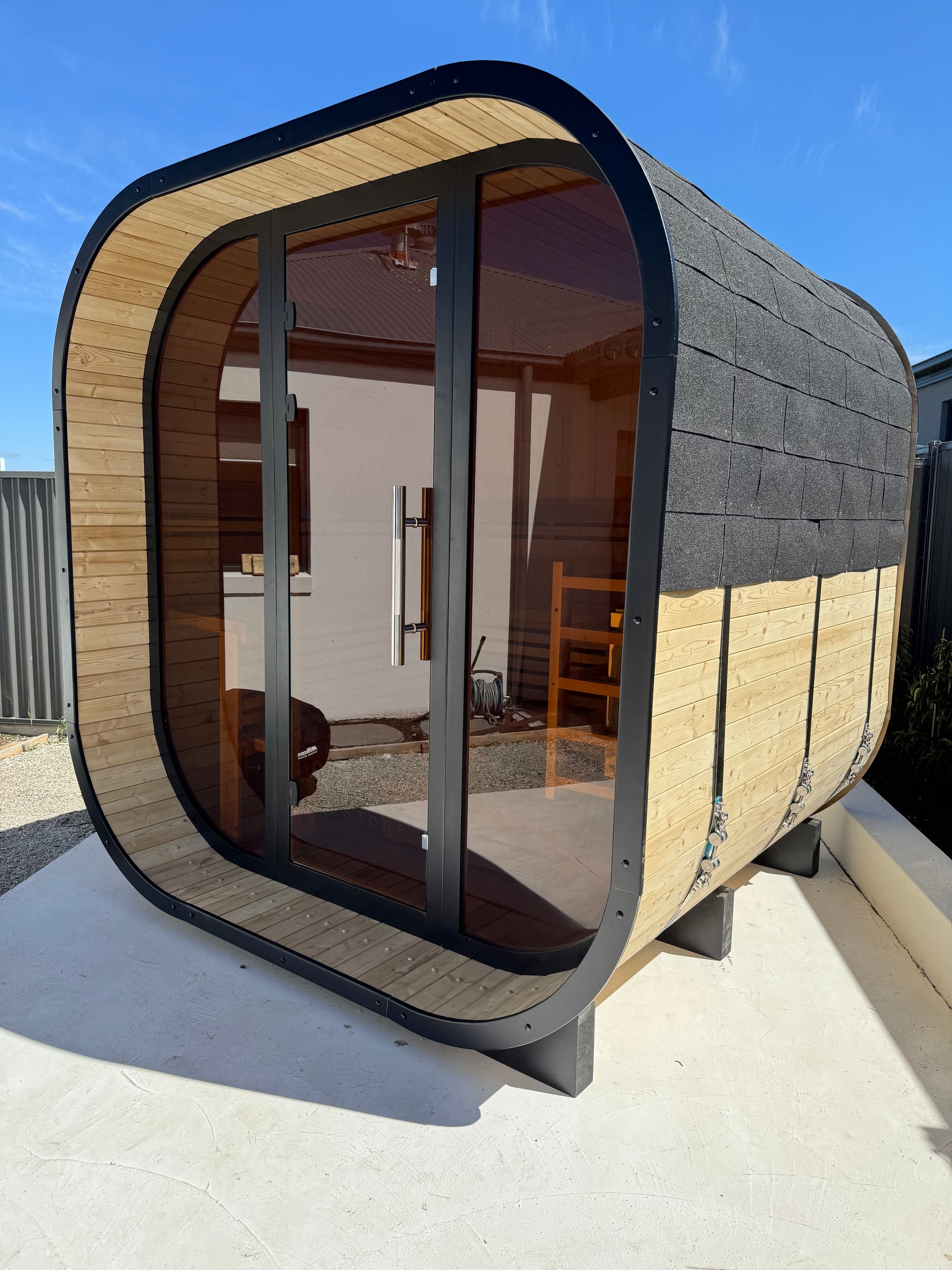 Vintara | 6-8 Person Traditional Cube Sauna